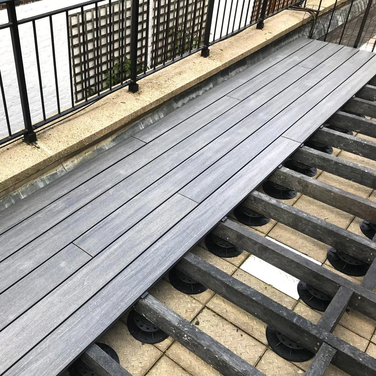 VALDECK LAME DE TERRASSE BI-FACES ALVEOLAIRE L240 X W16 X T2,6 CM